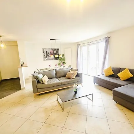 Exclusive 2 Bedroom In The Heat Of Gare Apartment *